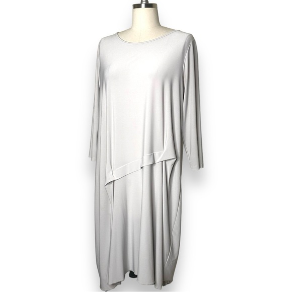 Caroline Short Dress by Sun Kim in Oyster, size Medium - Picture 7 of 14